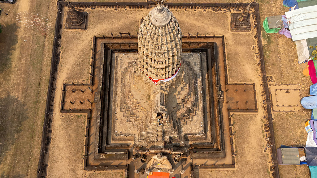 Wat Phra Sri Rattana Mahathat Rajaworaviharn