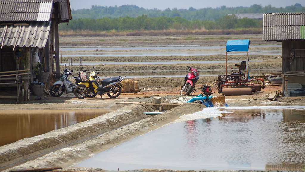 Salt Harvesting Farm // ยุ้งเกลือ - บ้านแหลม