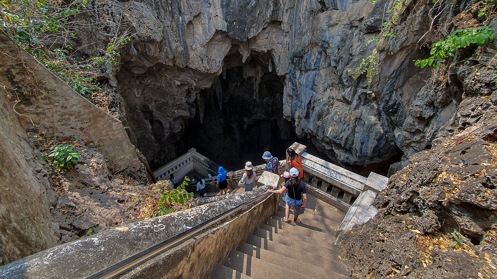 Tham Khao Luang // ถ้ำเขาหลวง