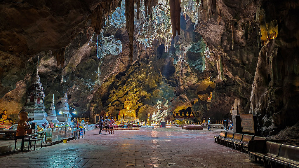 Tham Khao Luang // ถ้ำเขาหลวง