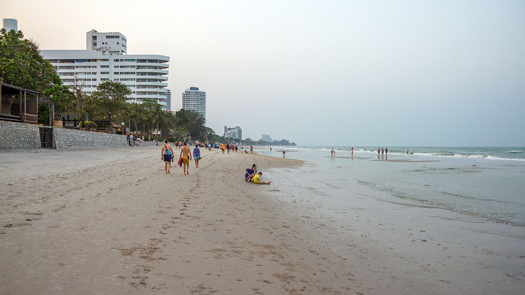 Reni Beach