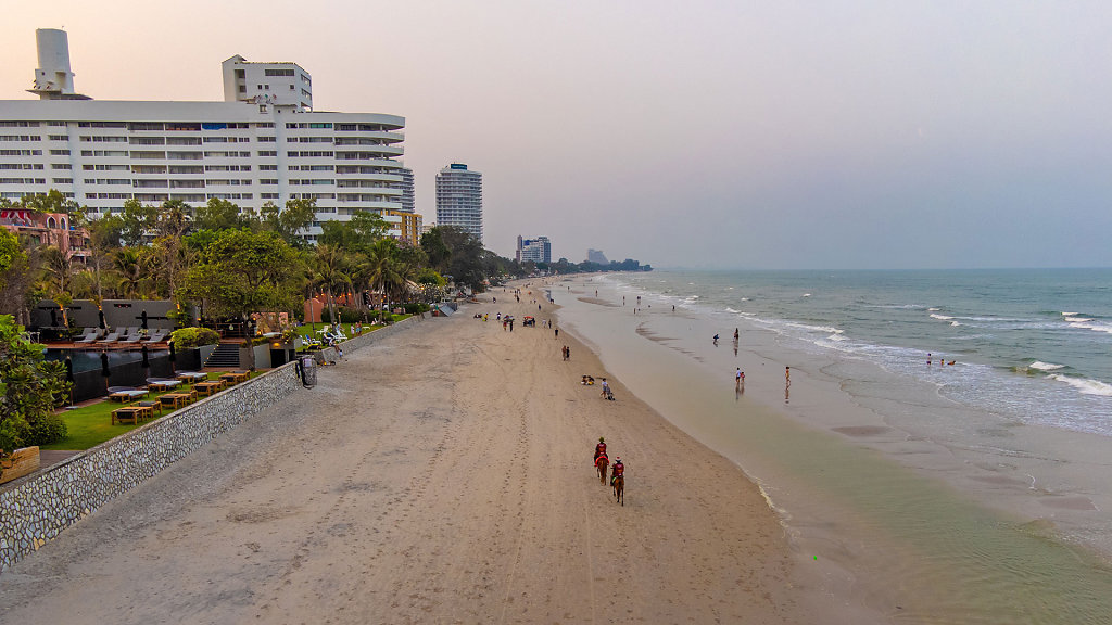 Reni Beach
