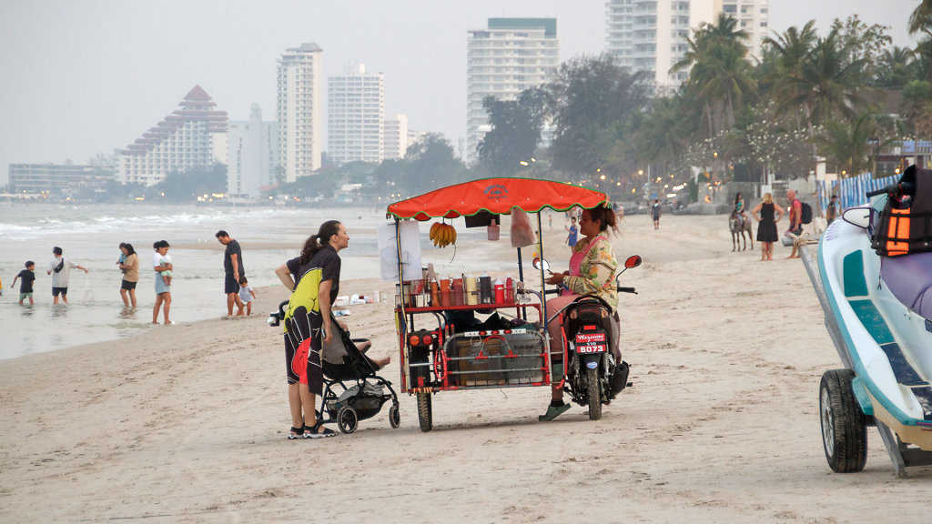 Reni Beach