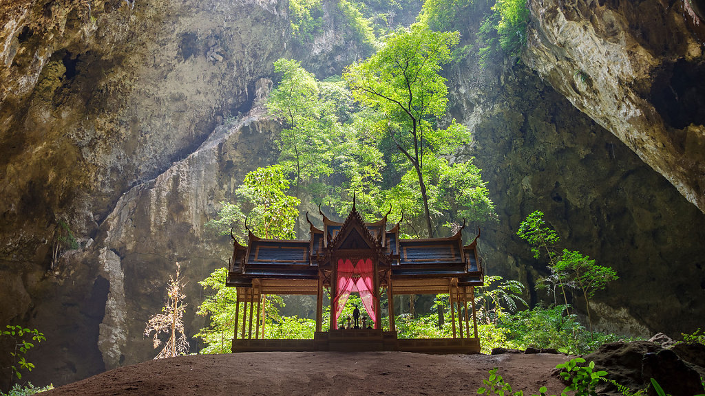 Phraya-Nakhon-Cave // ถ้ำพระยานคร