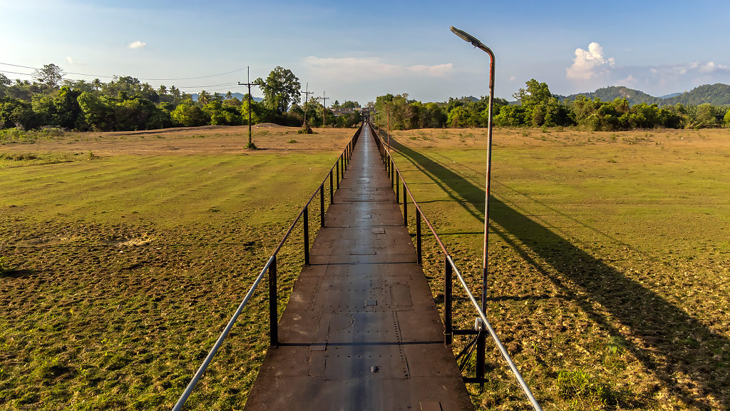 Bun Sung Iron Bridge พานเหล็กบุญสูง 