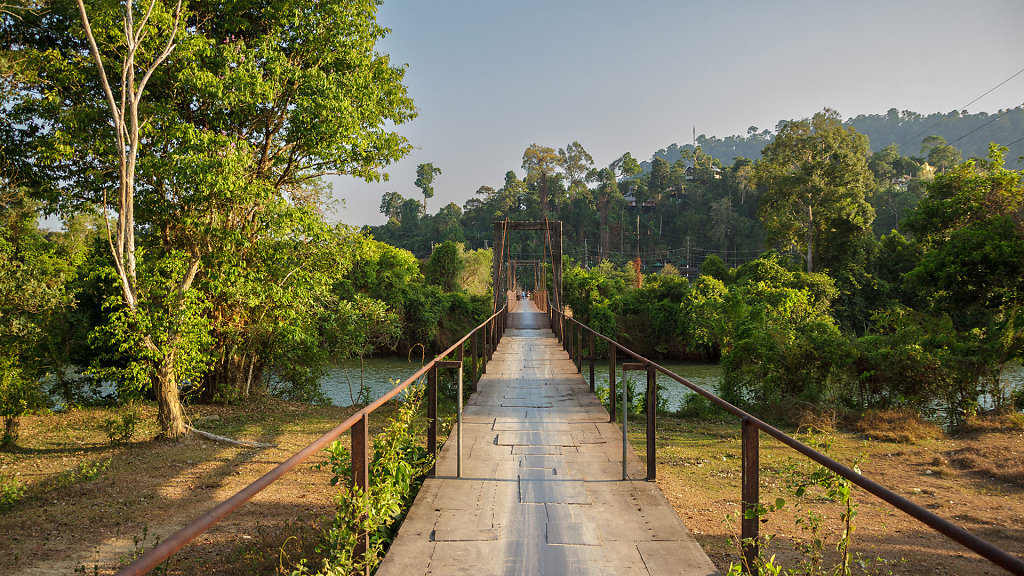 Bun Sung Iron Bridge พานเหล็กบุญสูง 