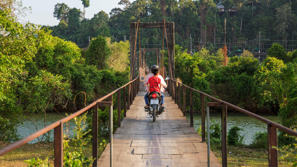Bun Sung Iron Bridge พานเหล็กบุญสูง 