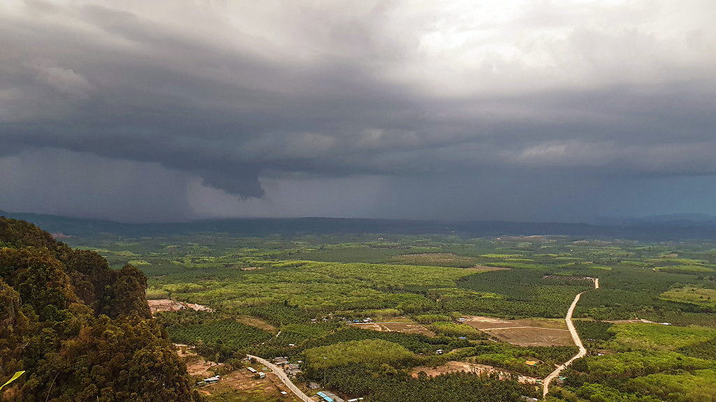 Viewpoint at Tiger Cave Temple // จุดชมวิววัดถ้ำเสือ/
