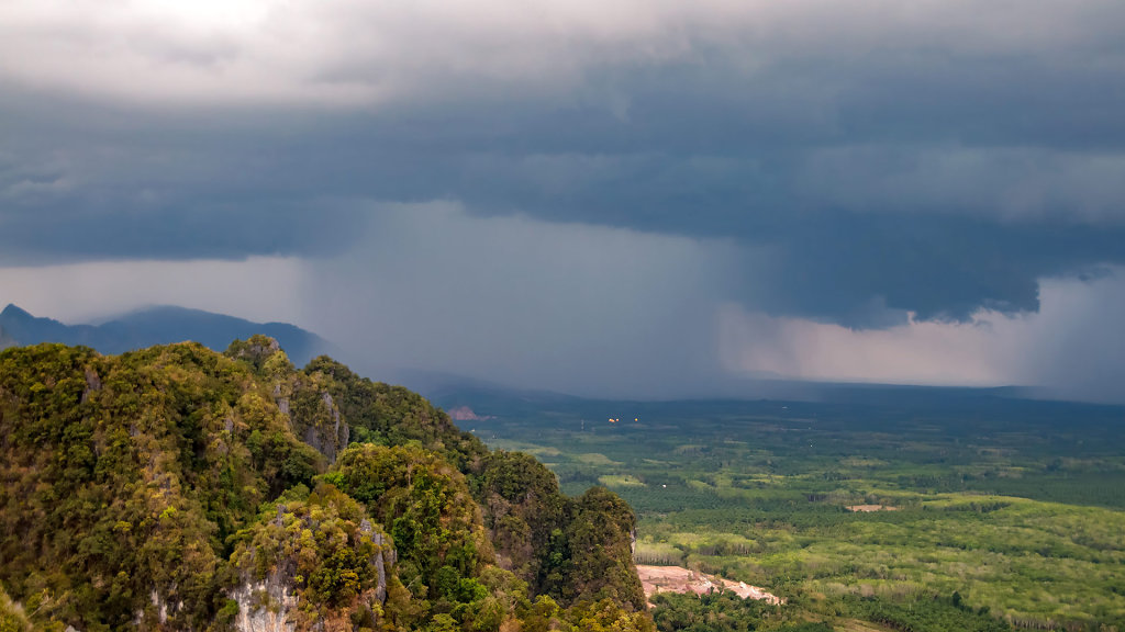 Viewpoint at Tiger Cave Temple // จุดชมวิววัดถ้ำเสือ/