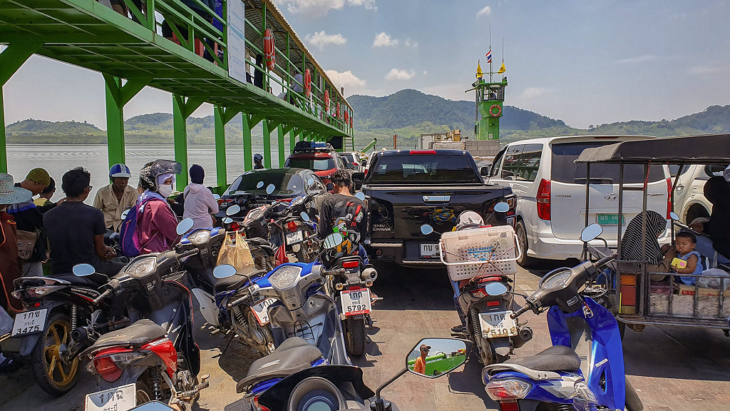 Hua Hin Pier // ท่าเรือบ้านหัวหิน (เกาะลันตา)