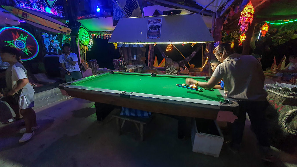 Fin's Stoned Bar