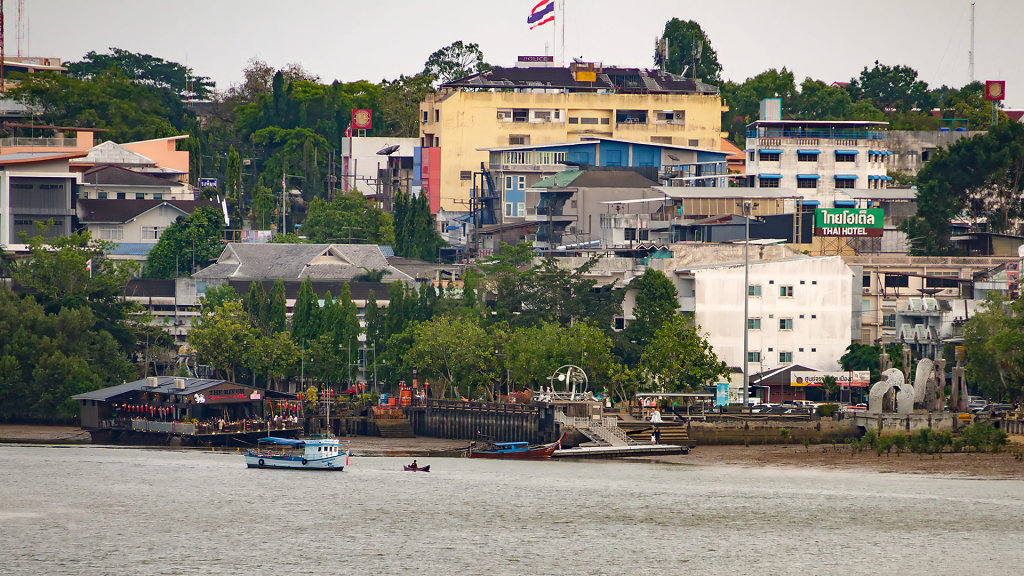 20230410-173730-THAI7595.jpg