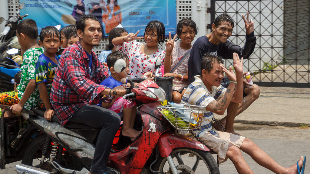 Songkran // สงกรานต์