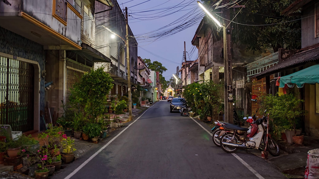 20230417-183900-THAI8600-HDR.jpg