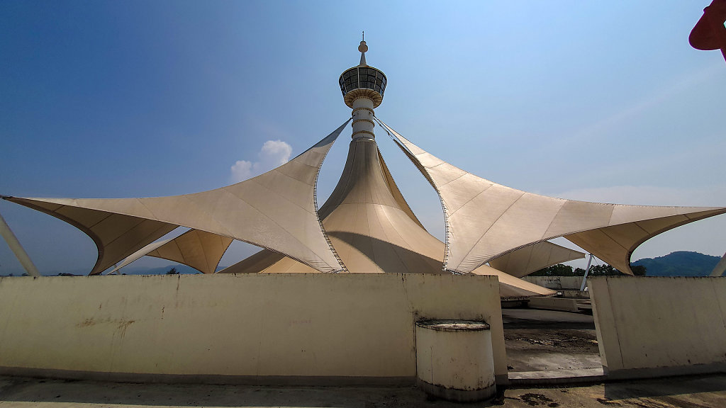 Tinsulanonda Fisheries College