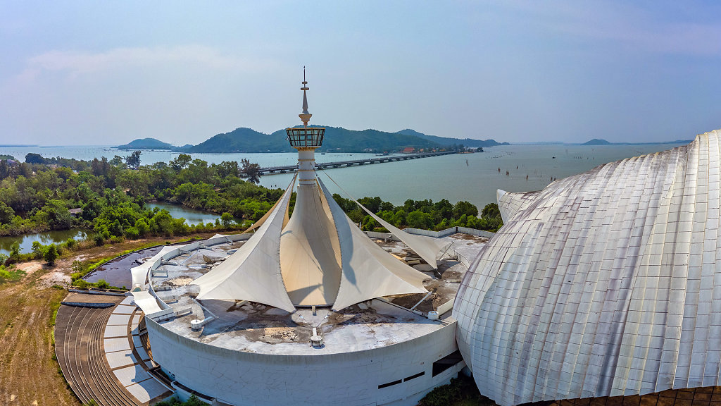 Tinsulanonda Fisheries College