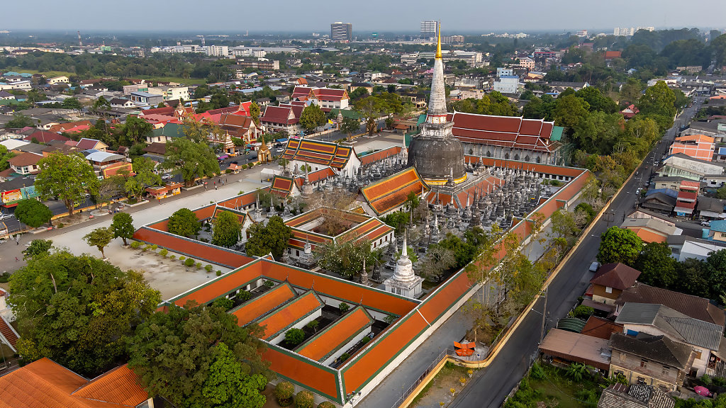 Wat Phra Mahathat Woramahawihan