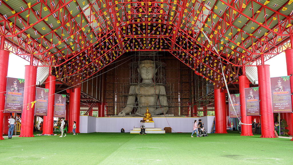 Wat Chedi (Ai Kai) // วัดเจดีย์ (ไอ้ไข่)