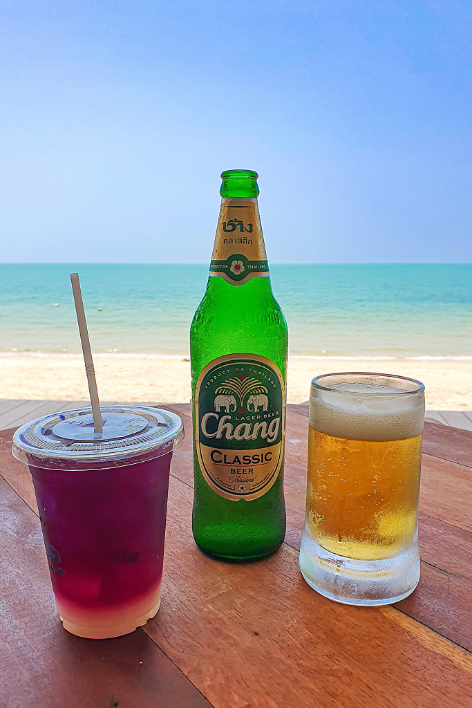 SASA Beach Cafe Sichon // ซาซ่า บีช คาเฟ่ สิชล