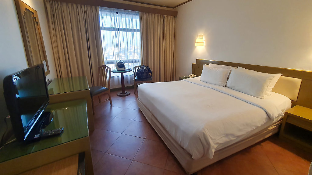 Pinnacle Lumphini Park Hotel