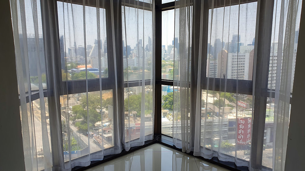 Pinnacle Lumphini Park Hotel
