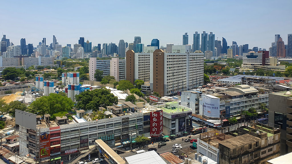 Pinnacle Lumphini Park Hotel