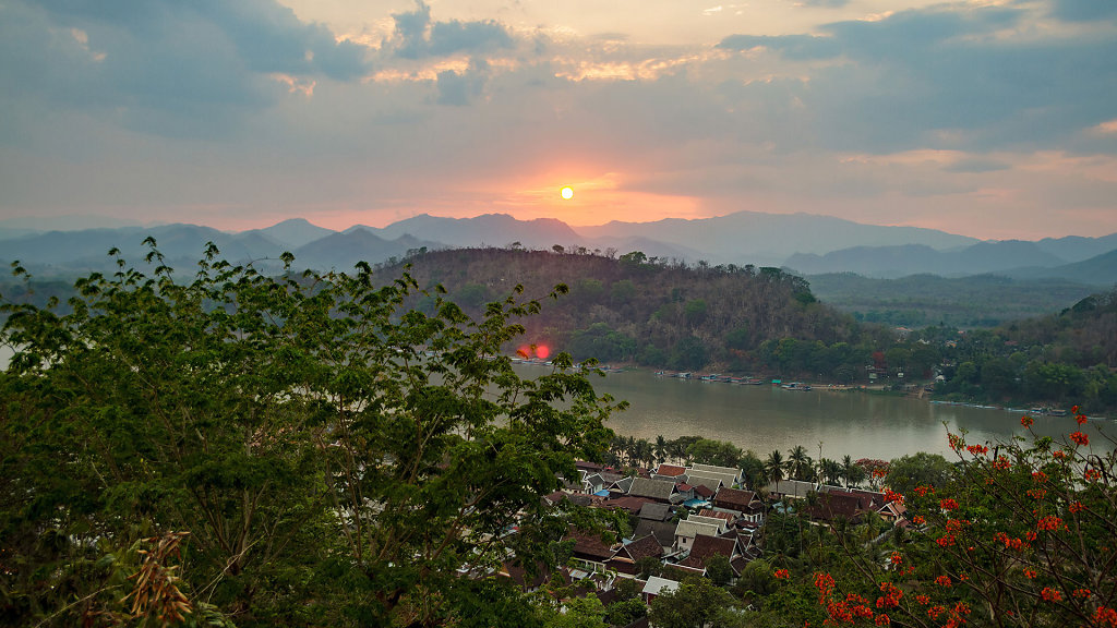 Phousi Hill // ພະທາດພູສີ