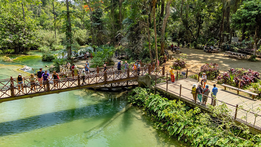 Kuang Si Wasserfall