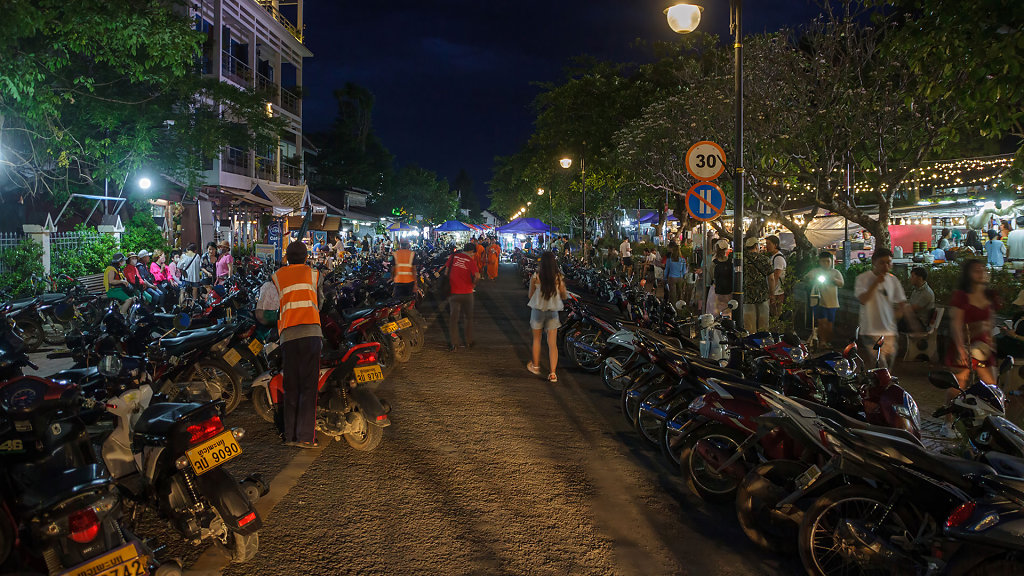  Luang Prabang Night Market