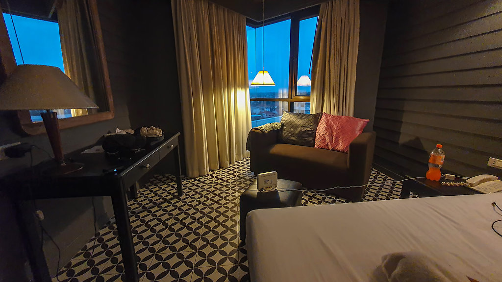 Naphalai Hotel // โรงแรมนภาลัย