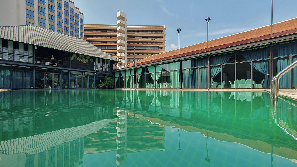 Naphalai Hotel // โรงแรมนภาลัย