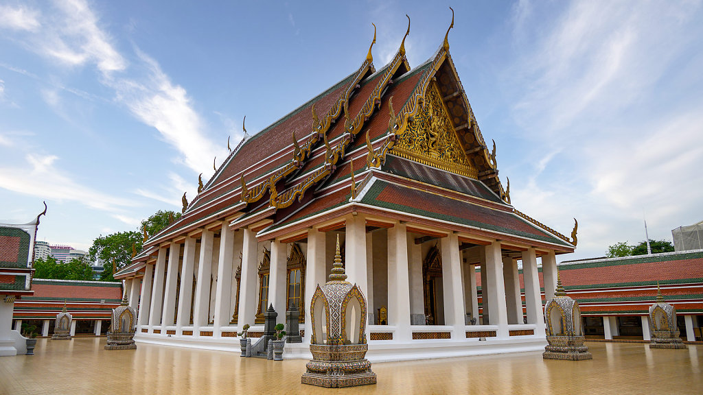 Wat Saket
